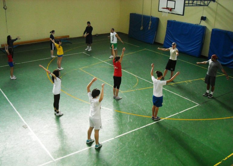 dolphins-ancona-football-americano-football-a-scuola-2 dolphins-ancona-football-americano-football-a-scuola-2